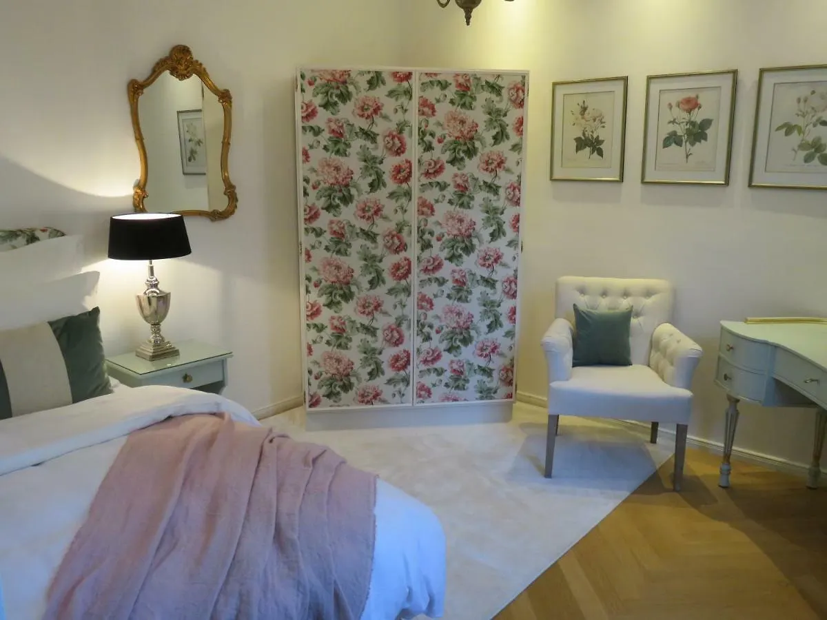 Boutiquehotel Villa Sissi Salzburg 0*,